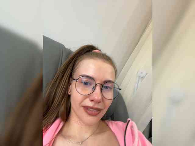 VikkiExtraCheese webcam