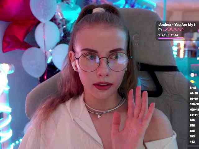 VikkiExtraCheese