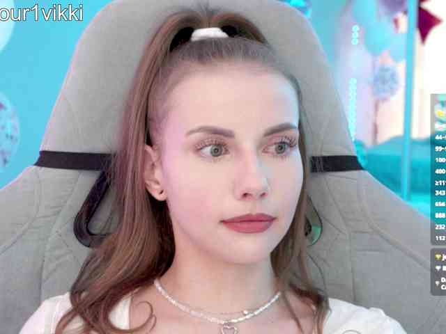 VikkiExtraCheese webcam