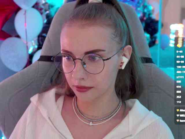 VikkiExtraCheese