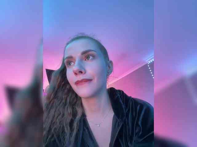 VikkiExtraCheese webcam