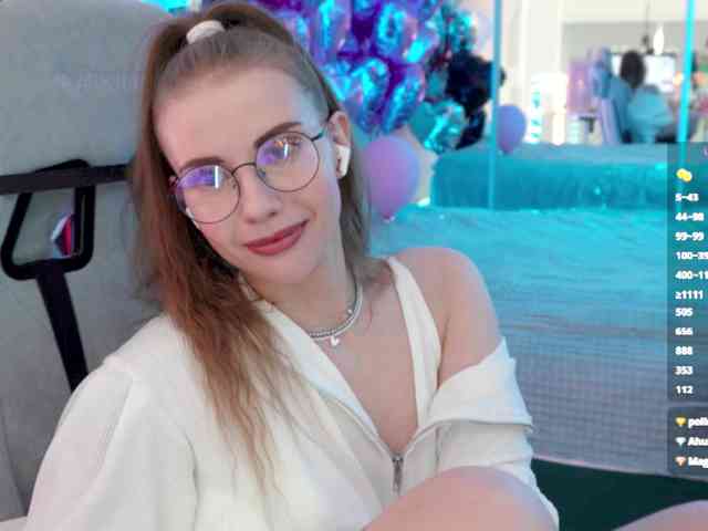 VikkiExtraCheese