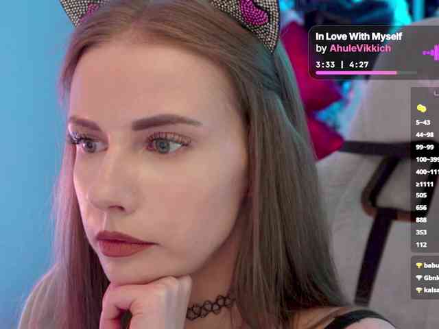 VikkiExtraCheese