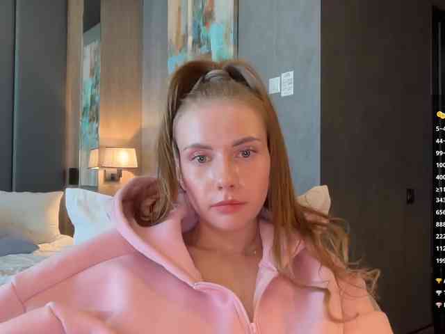 VikkiExtraCheese webcam