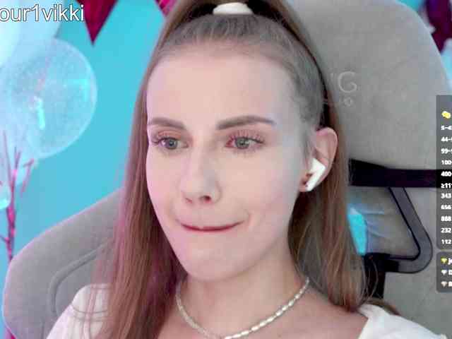 VikkiExtraCheese webcam