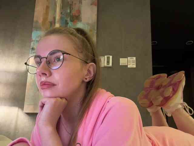 VikkiExtraCheese webcam