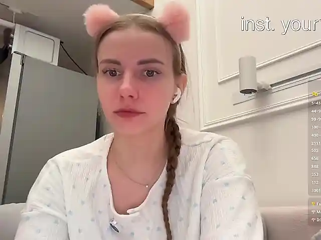 -VikkiL0vesCheese-