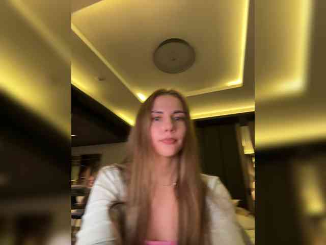 -VikkiL0vesCheese- Sex Cam Show