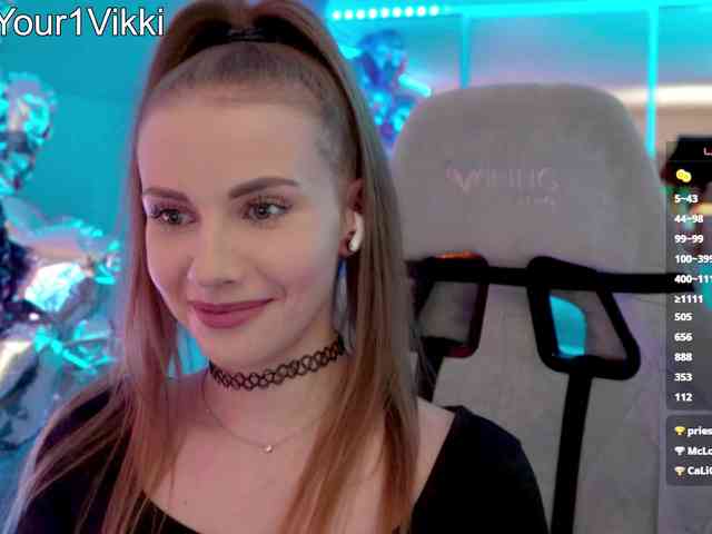 VikkiExtraCheese webcam