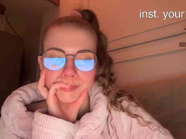 VikkiExtraCheese webcam