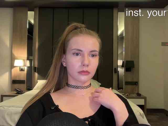 -VikkiL0vesCheese- Sex Cam Show