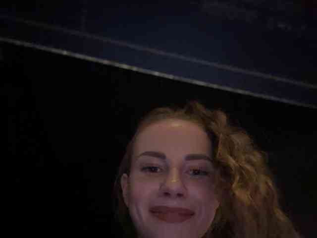 VikkiExtraCheese webcam