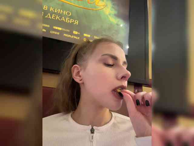 VikkiExtraCheese