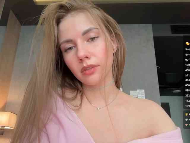 VikkiExtraCheese webcam