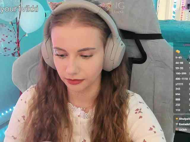 VikkiExtraCheese webcam