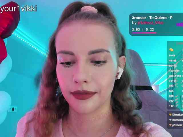 VikkiExtraCheese webcam