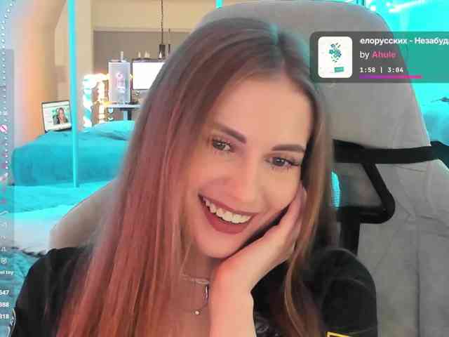 VikkiExtraCheese