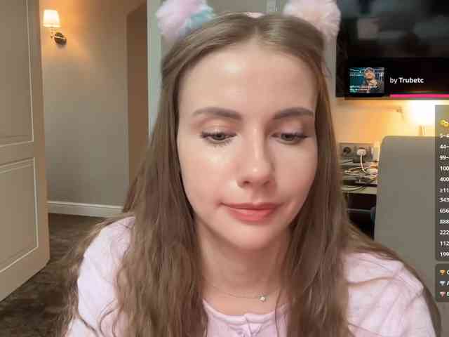 VikkiExtraCheese webcam