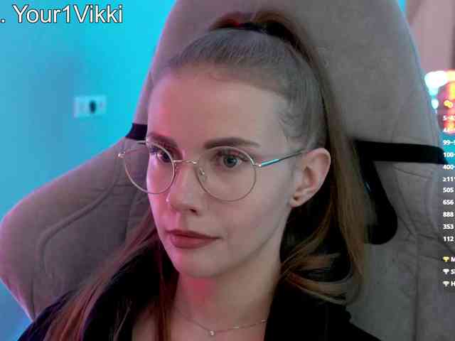 Vikkiextracheese's cam show statistics and live stream