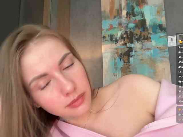 VikkiExtraCheese webcam