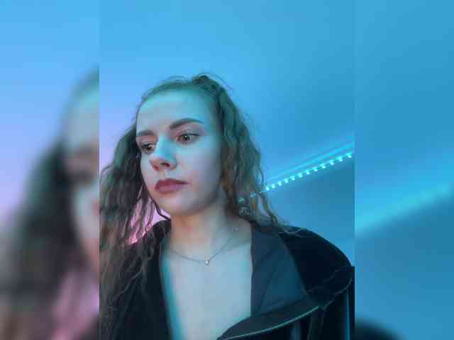 VikkiExtraCheese webcam