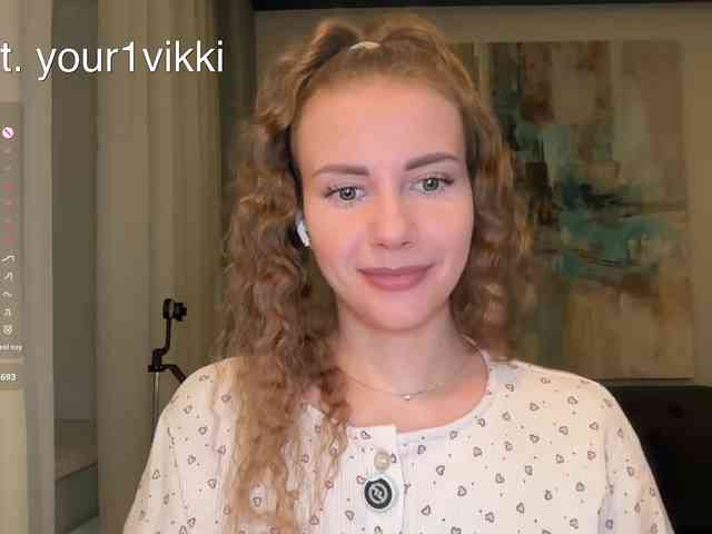 VikkiExtraCheese
