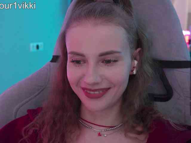 VikkiExtraCheese webcam
