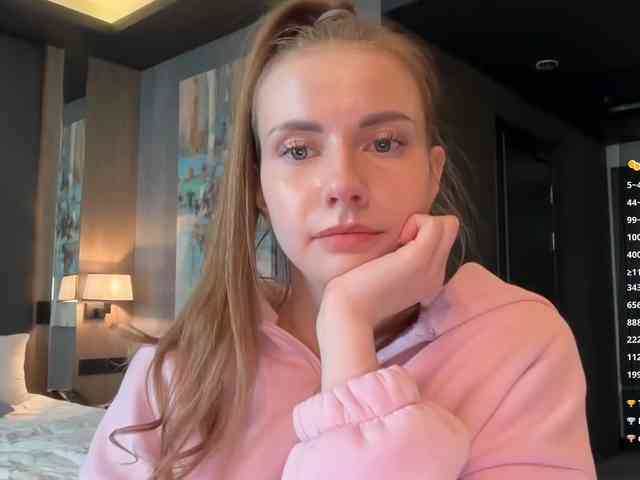 VikkiExtraCheese webcam