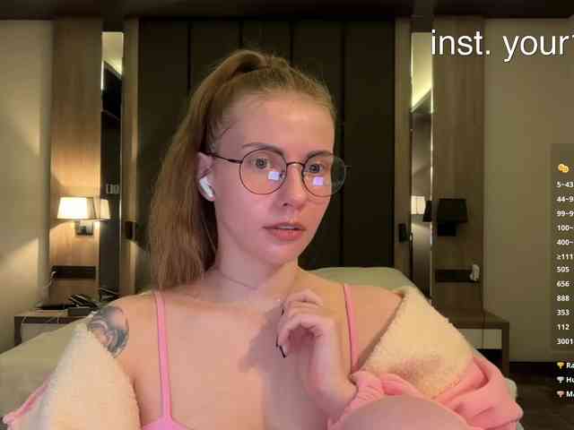 -VikkiL0vesCheese- Sex Cam Show