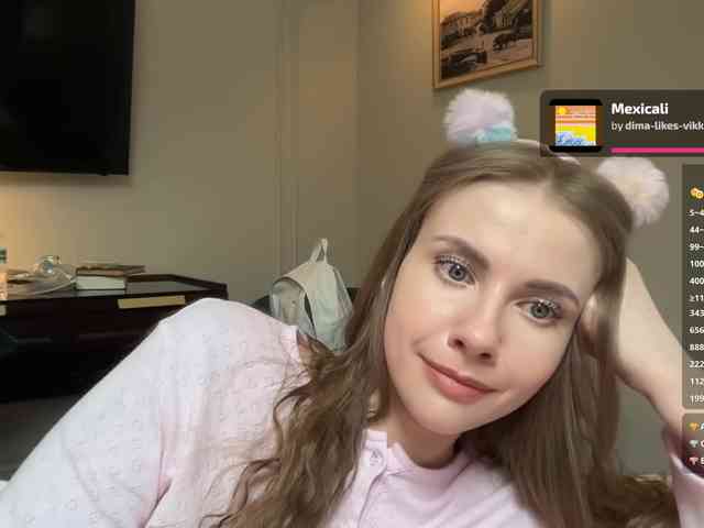 VikkiExtraCheese webcam