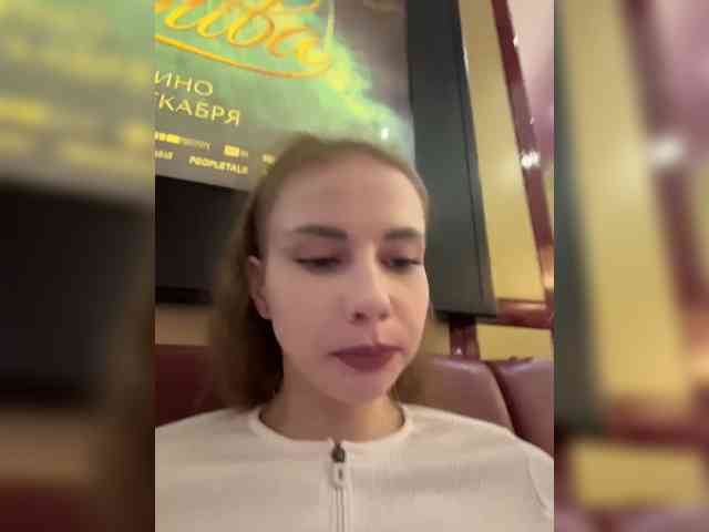 VikkiExtraCheese