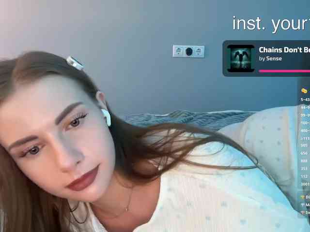 -VikkiL0vesCheese-