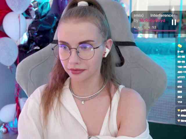 VikkiExtraCheese