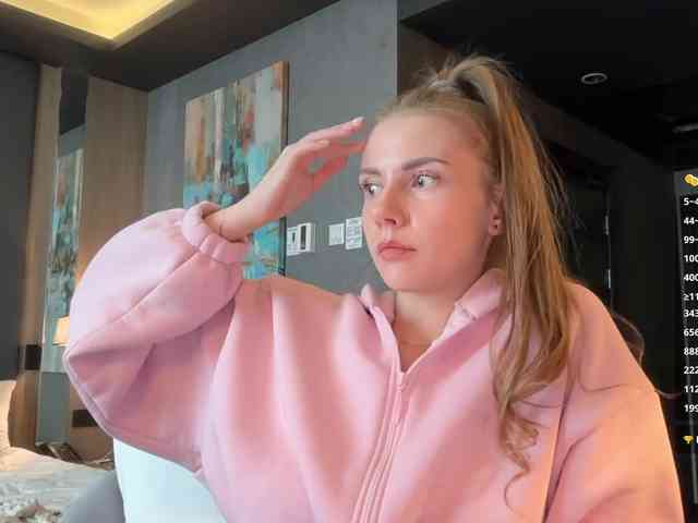 VikkiExtraCheese webcam