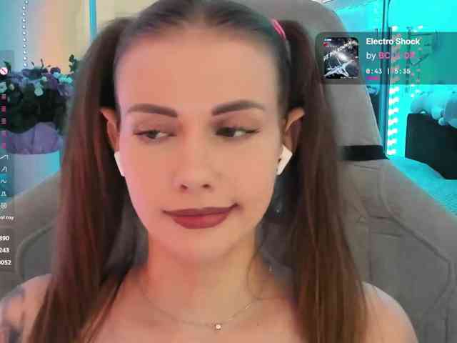 VikkiExtraDarkExclusive