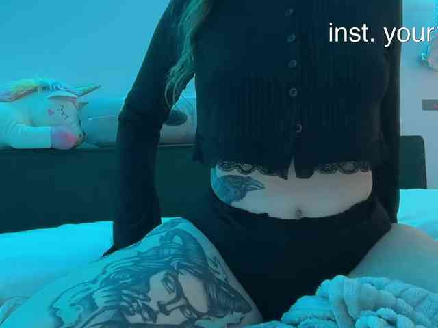 VikkiExtraCheese webcam