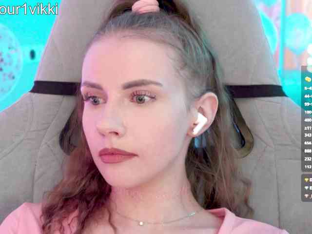 VikkiExtraCheese webcam