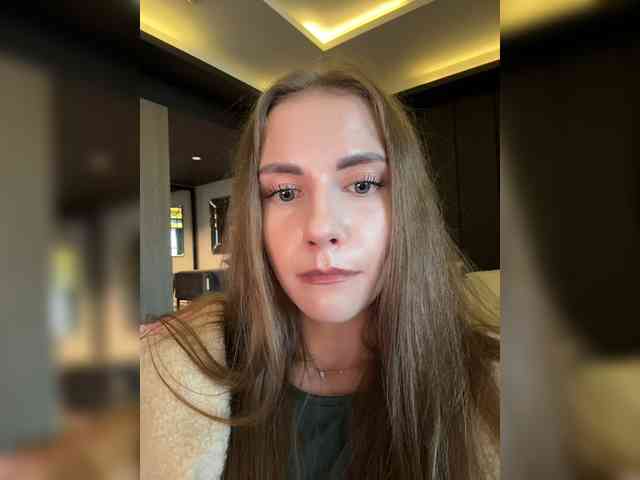 -VikkiL0vesCheese- Sex Cam Show