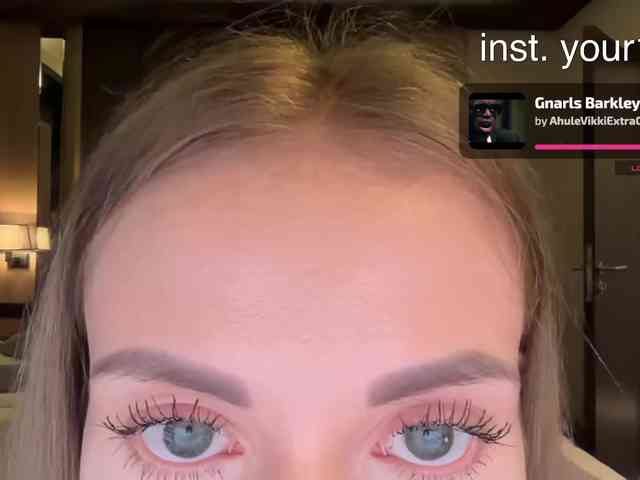 -VikkiL0vesCheese- Sex Cam Show