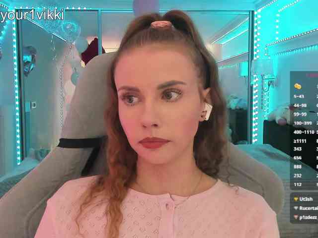 VikkiExtraCheese webcam