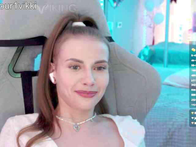 VikkiExtraCheese webcam