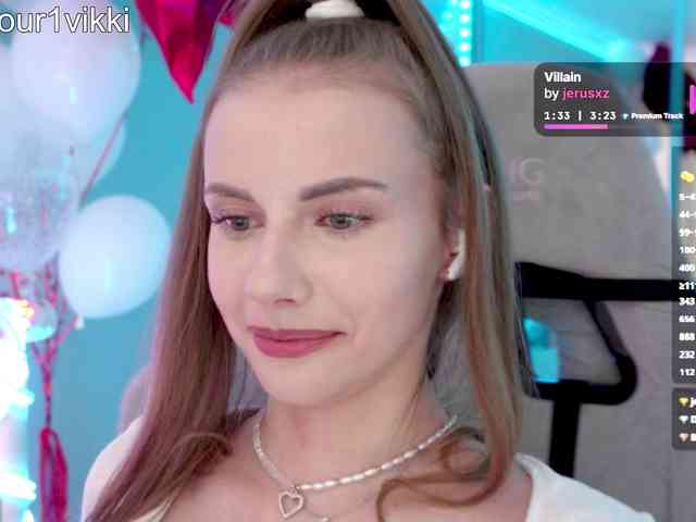 VikkiExtraCheese webcam