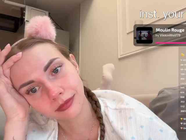 VikkiExtraCheese