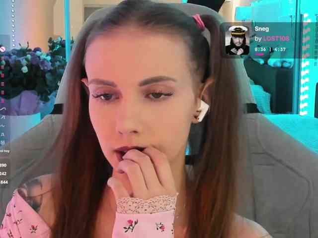 VikkiExtraaCheese