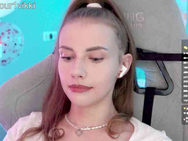 VikkiExtraCheese webcam