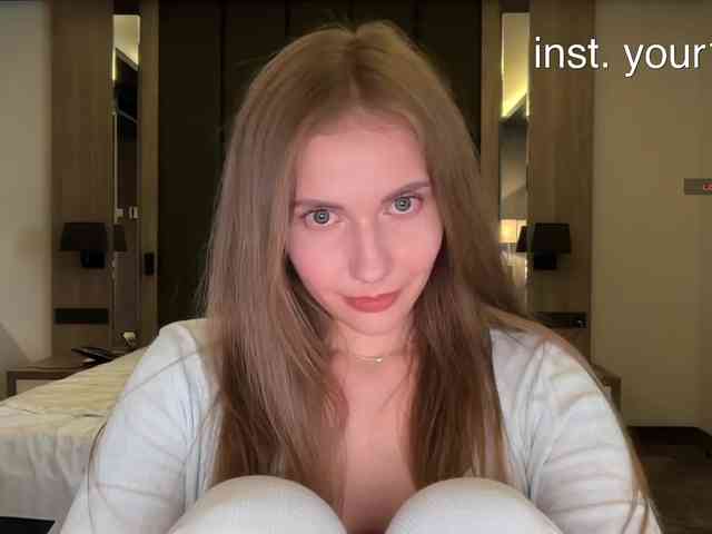 VikkiExtraCheese webcam