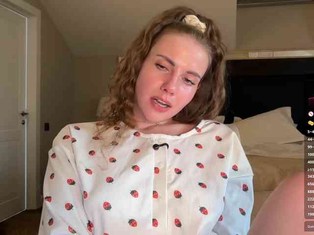 porno webcam -VikkiL0vesCheese-