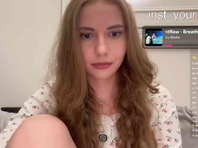 VikkiExtraCheese webcam