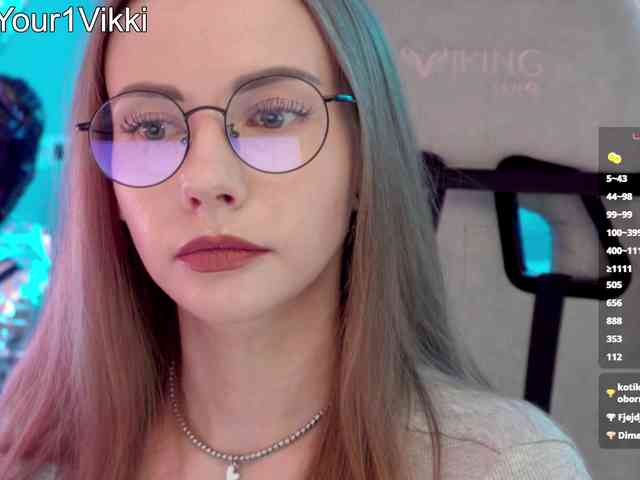 VikkiExtraCheese webcam