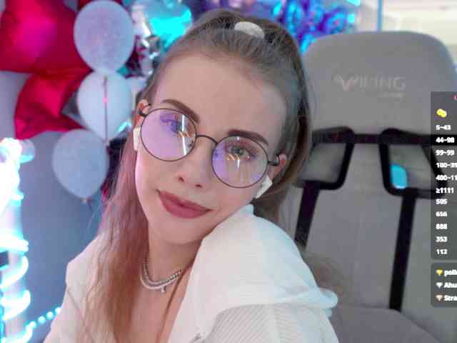 VikkiExtraCheese
